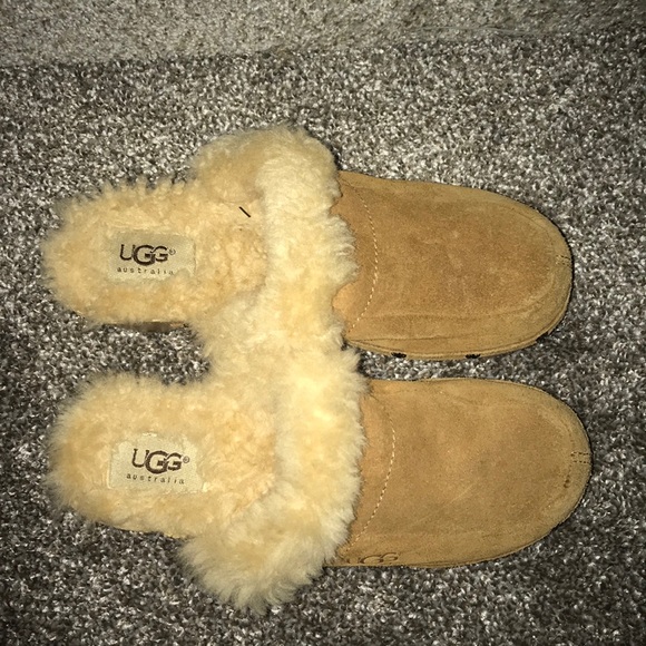 UGG Girls Clog Tan  "K Kalie II” - Picture 2 of 4